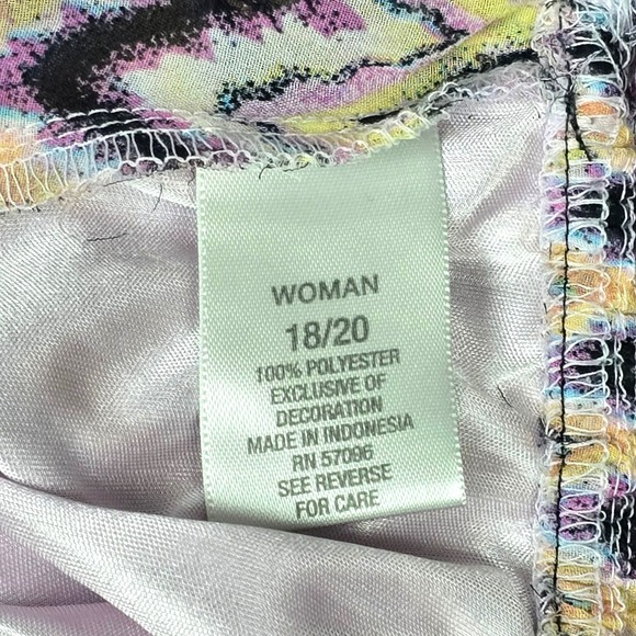 Dressbarn Chevron Print Flutter Sleeve Top W/Cochet Neckline Women's Size 18/20 - Picture 4 of 7